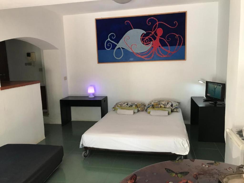 Park House Mini Apartment มอนเดลโล ภายนอก รูปภาพ